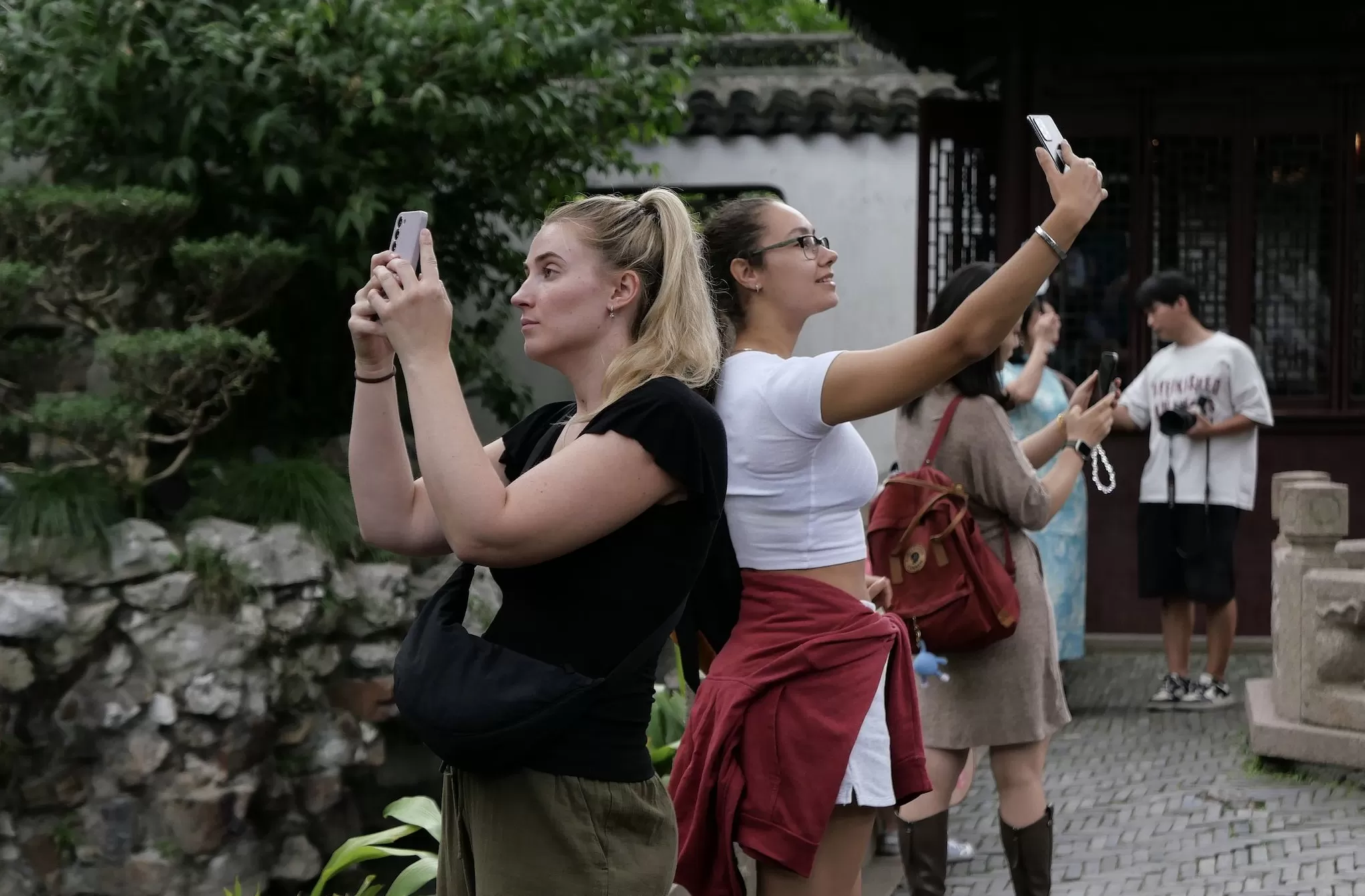 “中国游”持续升温，前三季度旅行服务出口同比大增超五成-第1张图片-