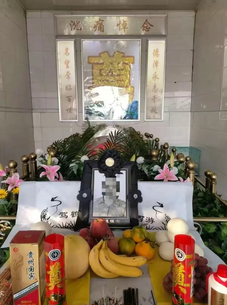 65岁妇人突遭57岁男邻居持刀杀害，亲属：嫌犯疑有精神病史，没有作案动机-第3张图片-