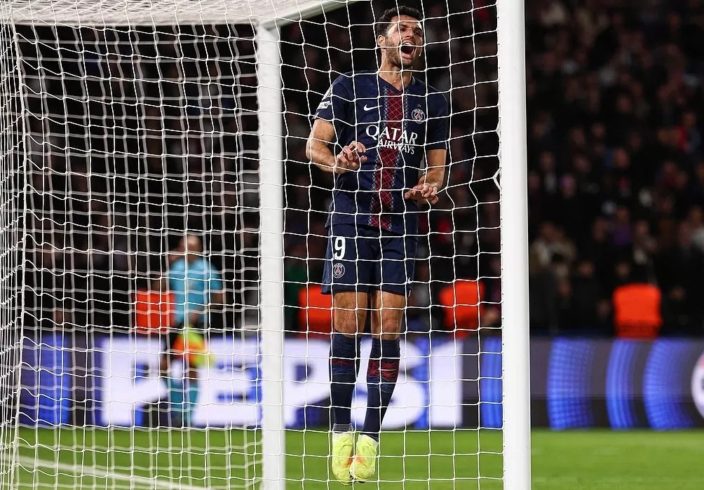 宇宙队不再！伤兵满营的大巴黎，被巴萨传染了？-第5张图片-