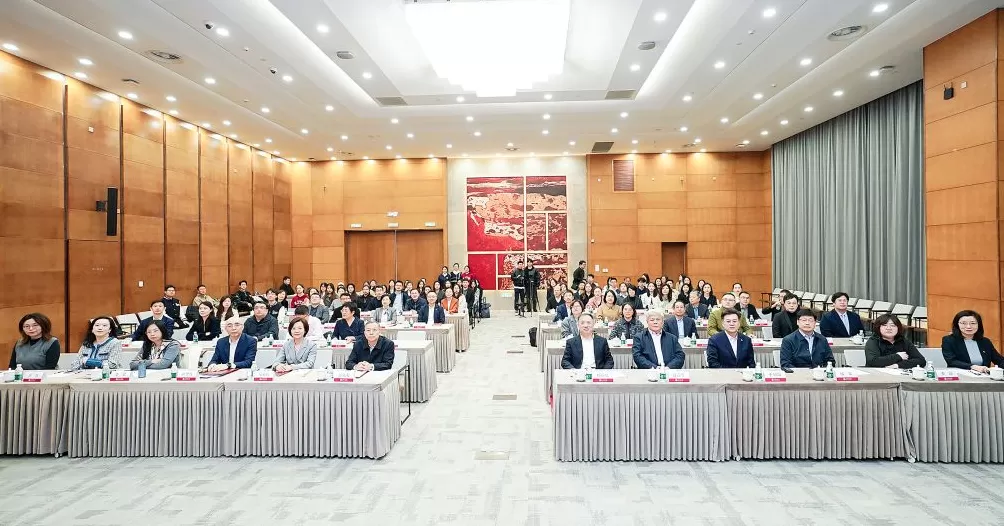串起跨越百年的新闻信仰，上海交大多了一条“韬奋路”-第2张图片-