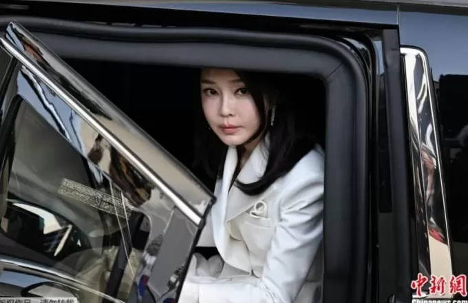 韩国前总统夫人金建希首次承认收受名牌包否认接受请托-第1张图片-