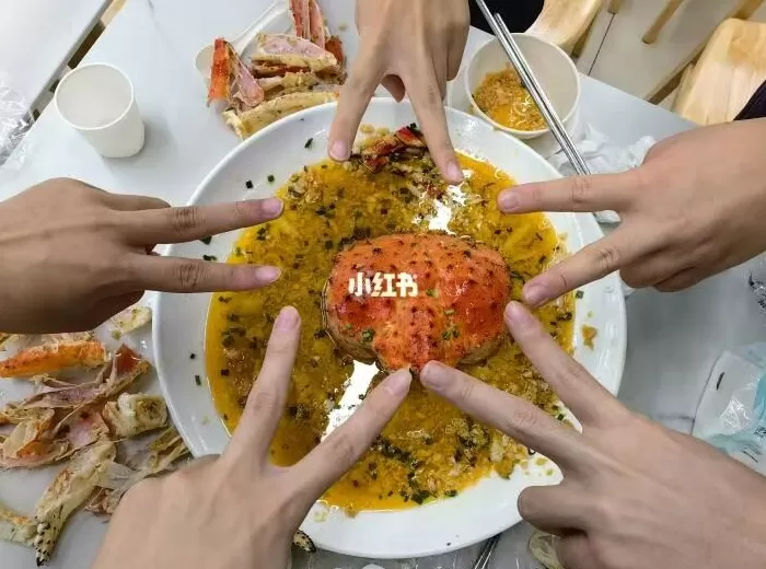 帝王蟹“进出”高校食堂之争背后：大学生们的口味早变了-第1张图片-