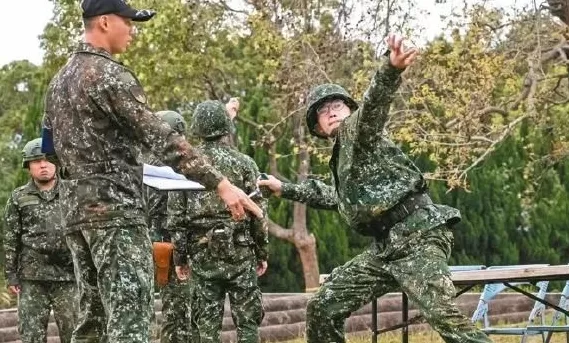台湾“逃兵役”或面临最高7年监禁-第1张图片-