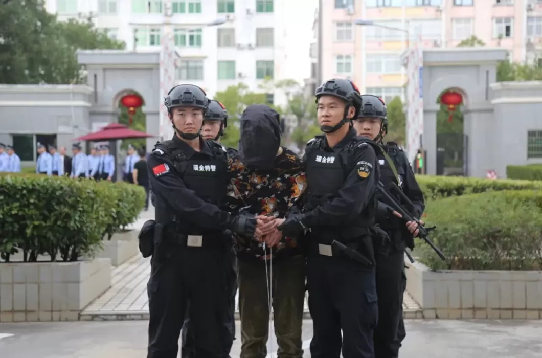 潜逃29年的命案嫌犯在湖南湘乡落网，逃亡时“洗白”身份结婚生子-第3张图片-