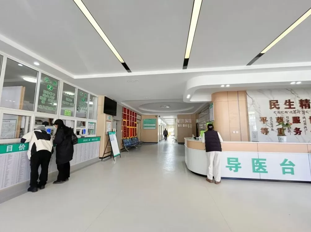 女子引产被拒诞下女婴遭当班医生违规抱养，香格里拉民生医院被罚-第3张图片-