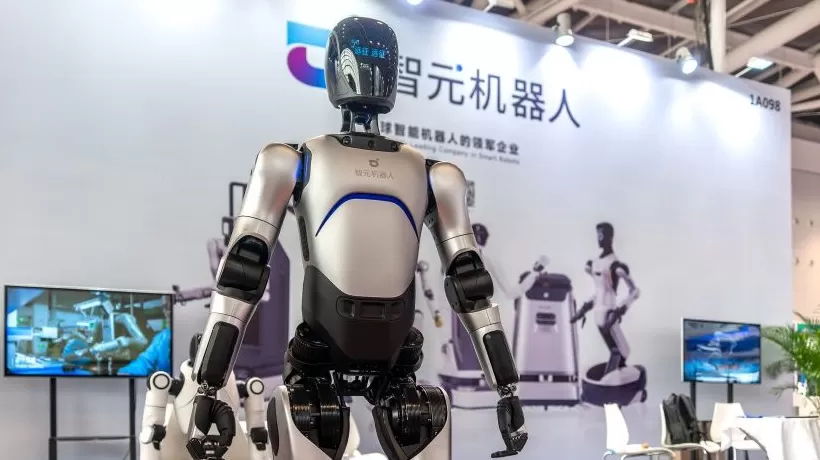 智元机器人完成对上纬新材收购交割，“稚晖君”获董事候选人提名-第1张图片-