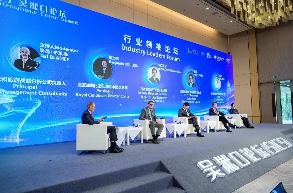 今年全球邮轮旅客预计3800万人次创新高，产业如何向新发展？-第1张图片-