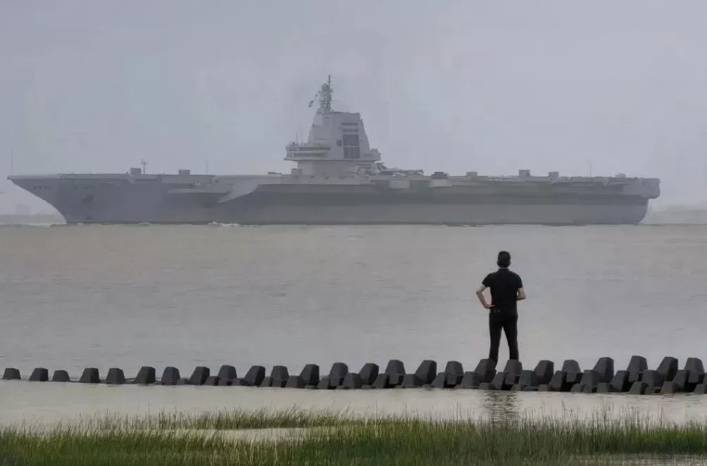 唐驳虎：福建舰一步跨过美国航母弯路，中国海军已握制海利剑-第3张图片-