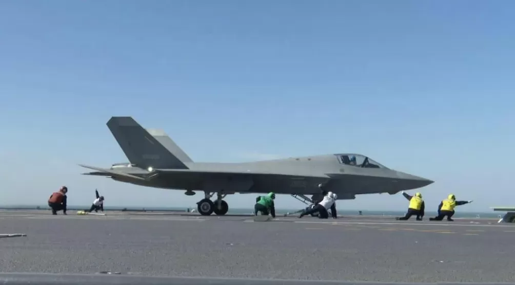 唐驳虎：福建舰一步跨过美国航母弯路，中国海军已握制海利剑-第9张图片-