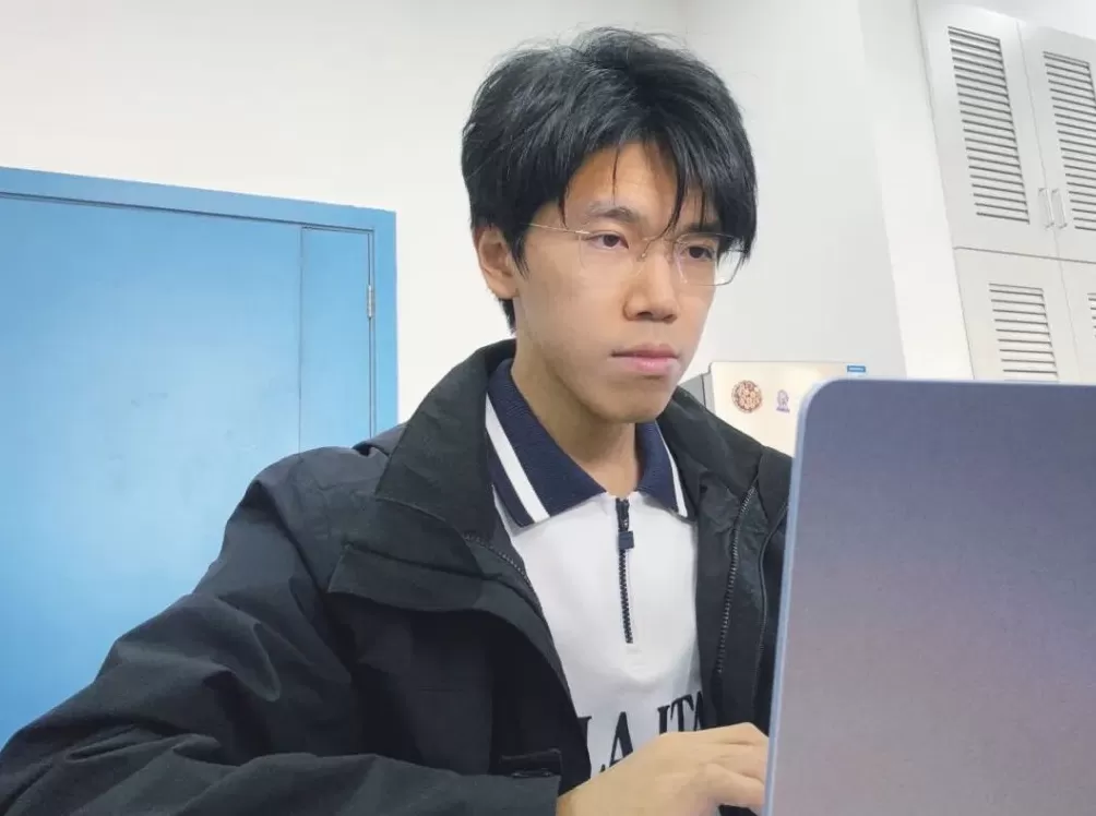 “谢谢你救了我的老命”，老人落水获救后策划了一场不打扰的致谢-第3张图片-