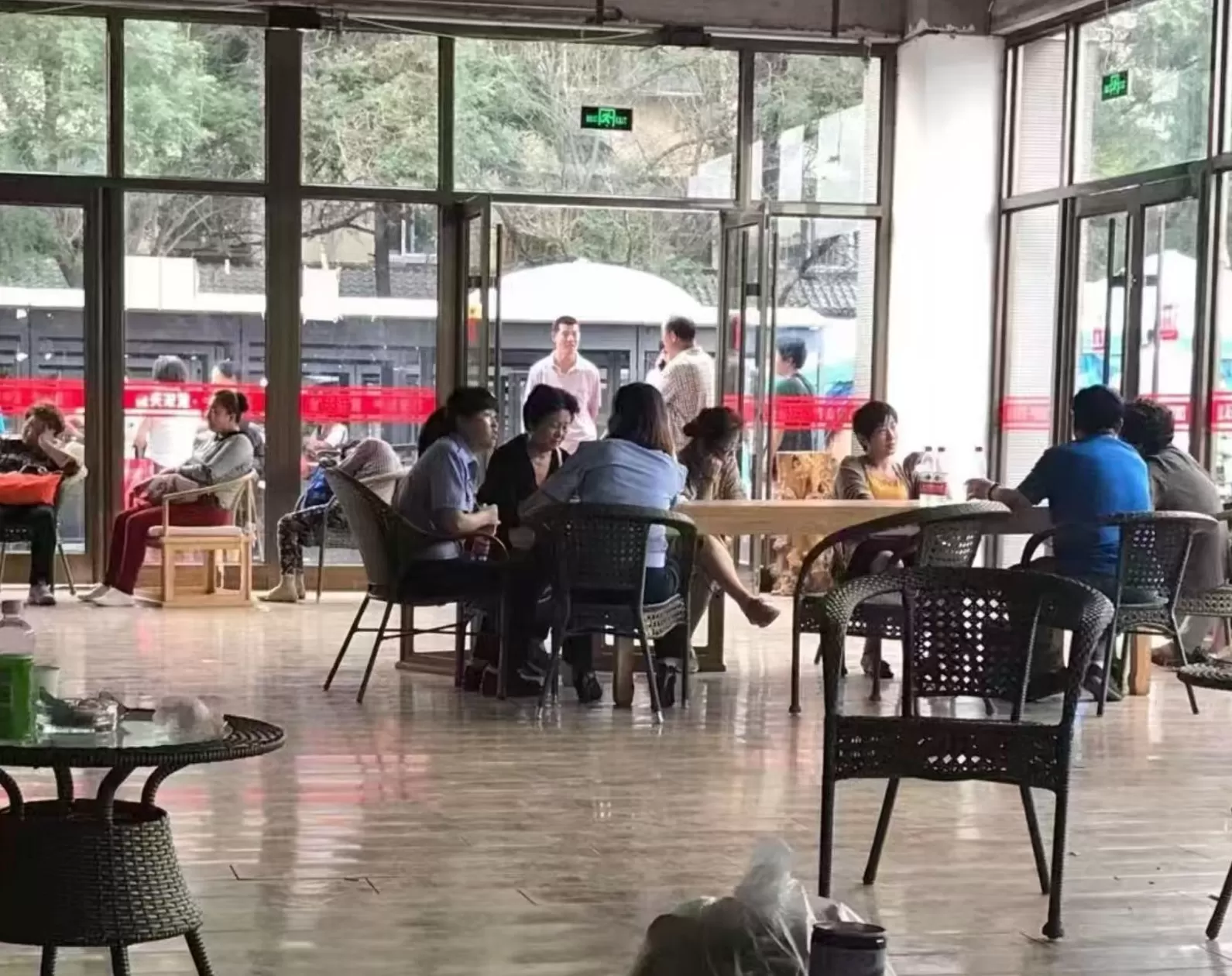 “宁夏最大古玩字画市场”烂尾背后：公然出售法院查封的商铺，众多买铺者遭遇维权难-第3张图片-