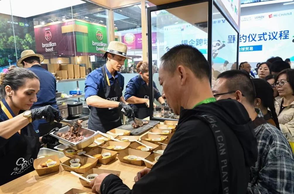 进博直击｜美食博览，一场从全球农场到中国餐桌的舌尖旅行-第10张图片-