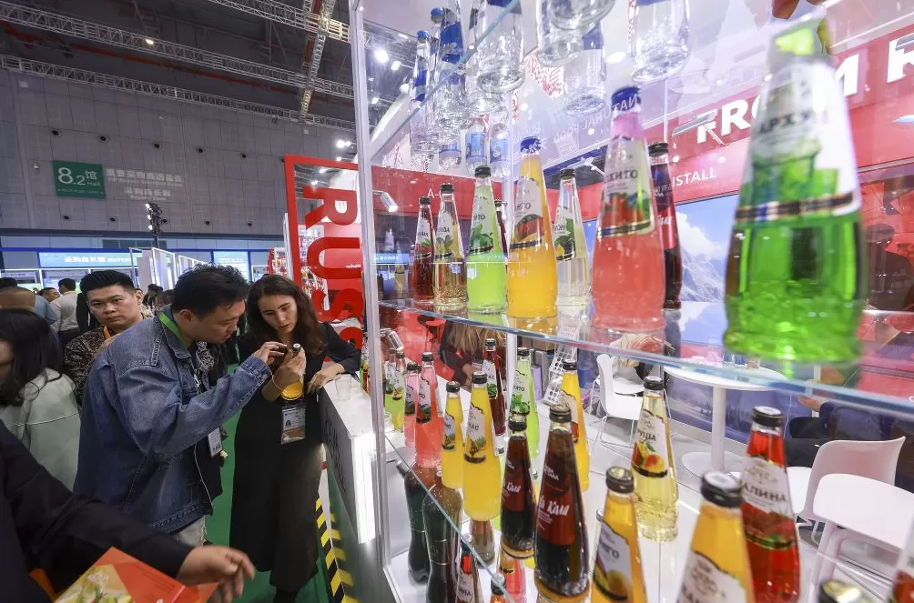 进博直击｜美食博览，一场从全球农场到中国餐桌的舌尖旅行-第20张图片-