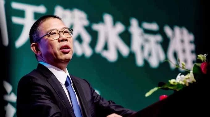 钟睒睒五度登顶福布斯中国内地富豪榜，泡泡玛特王宁身家涨幅最大-第1张图片-