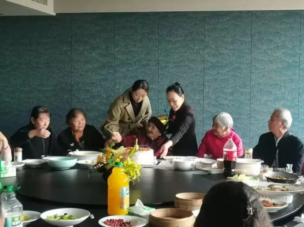 郑州115岁的李陈氏，出生于清朝的“老宝贝”：爱吃肥肉，90岁还为重孙做棉衣-第8张图片-