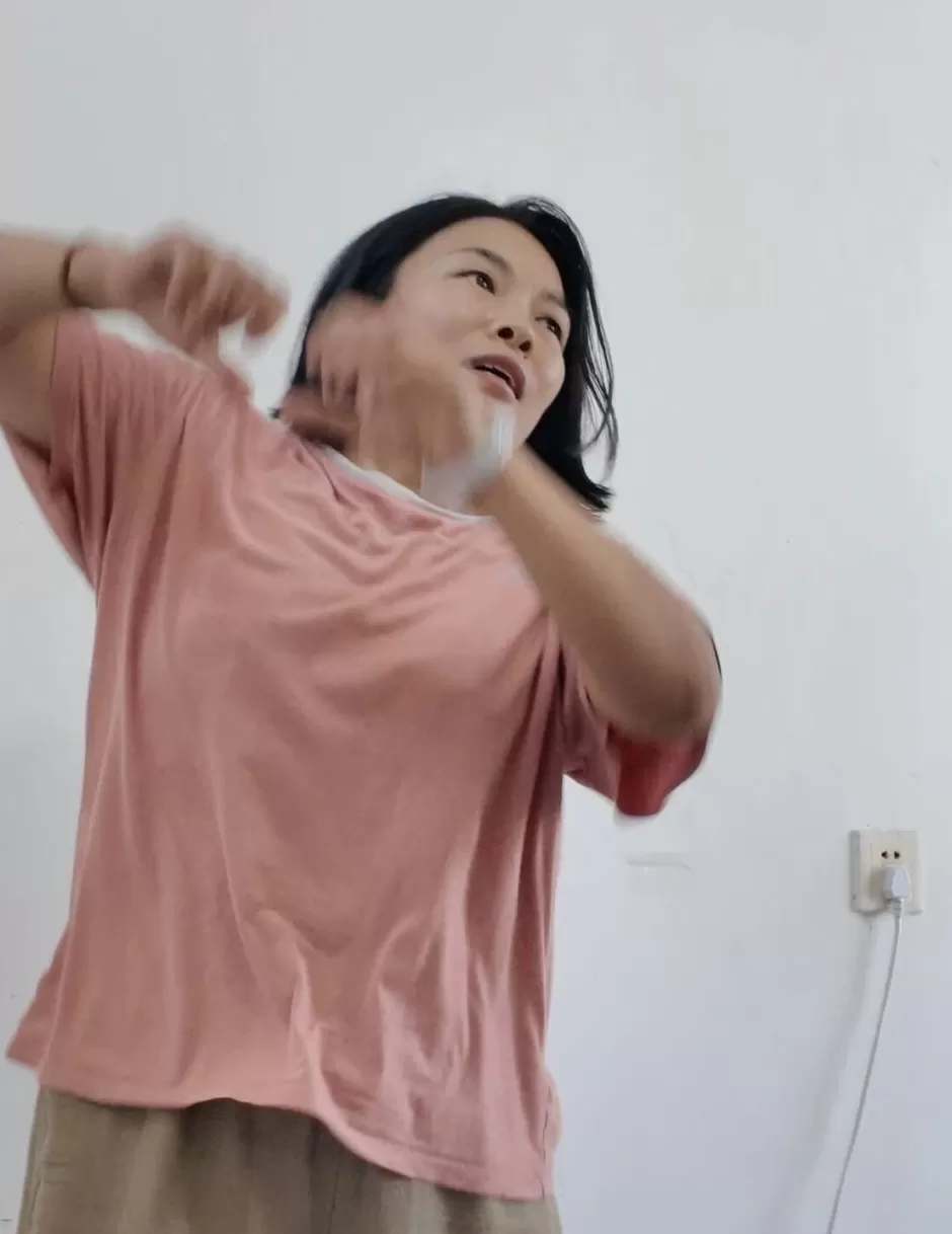 深夜直播间，跳舞自救的妈妈们-第13张图片-