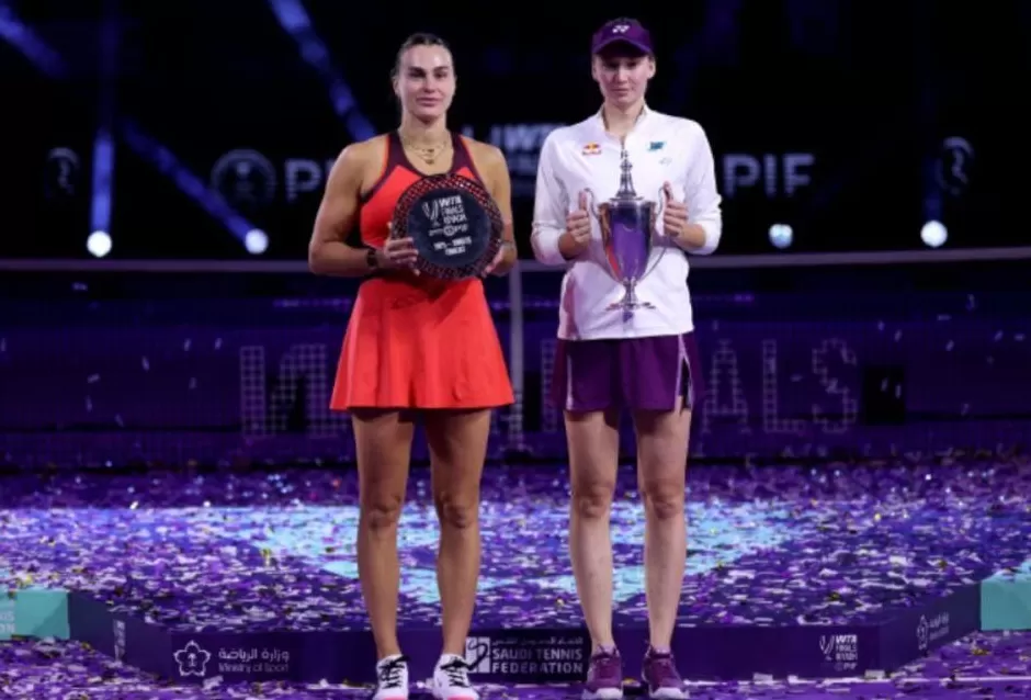 比郑钦文还励志！26岁美女打哭萨巴+11连胜创4大纪录奖金3728万-第4张图片-