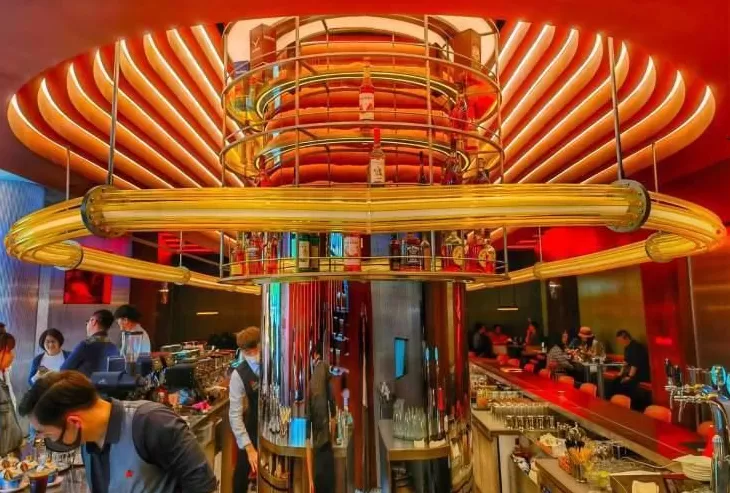 记者实探“人民咖啡馆”上海门店，有市民认为店名不妥，专家解读商标注册为何不成功-第12张图片-