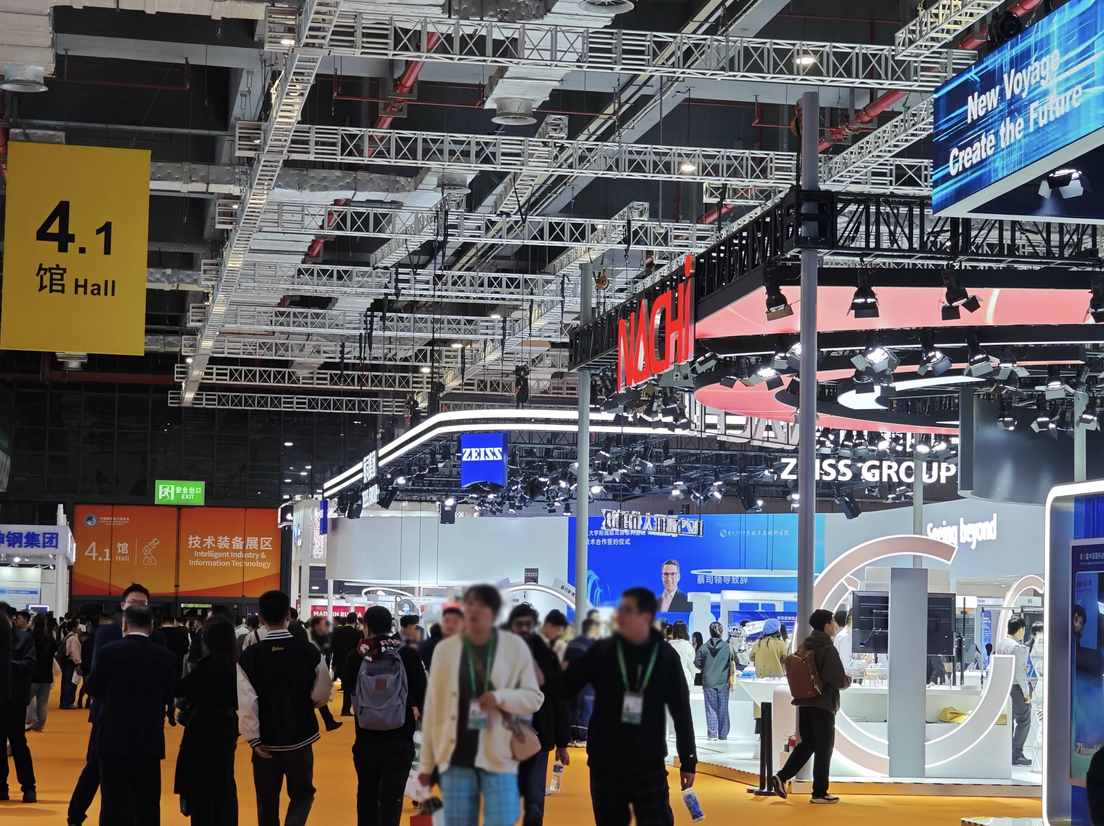 从新能源汽车、储能到半导体封装，进博会成海外新材料巨头创新试验场 | 共享大市场-第2张图片-