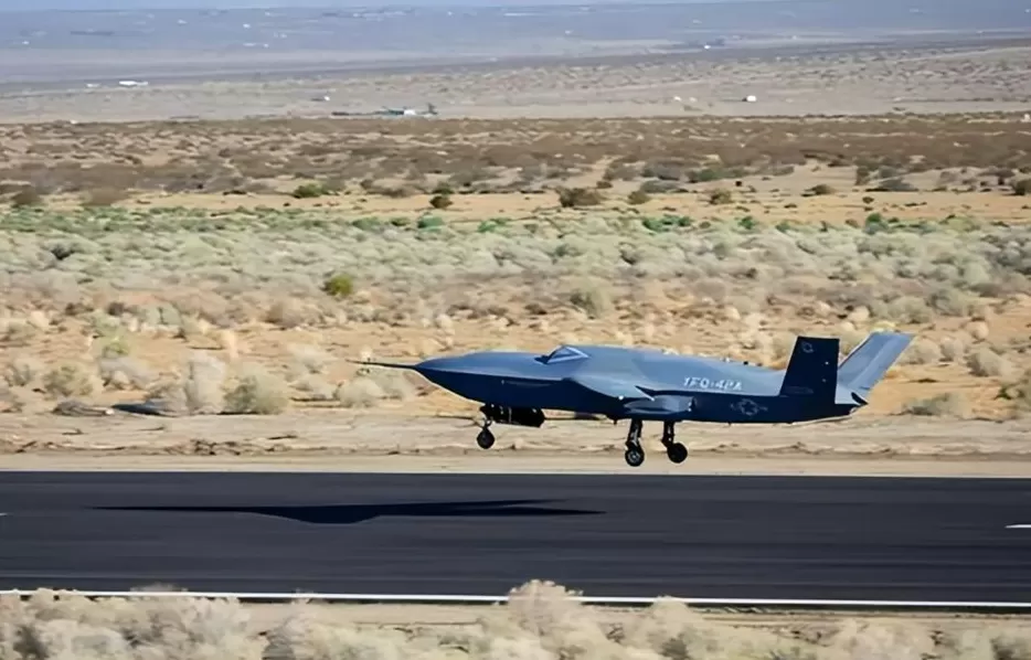 技术派｜美最新无人战斗机试飞，空战新时代正在加速到来-第2张图片-