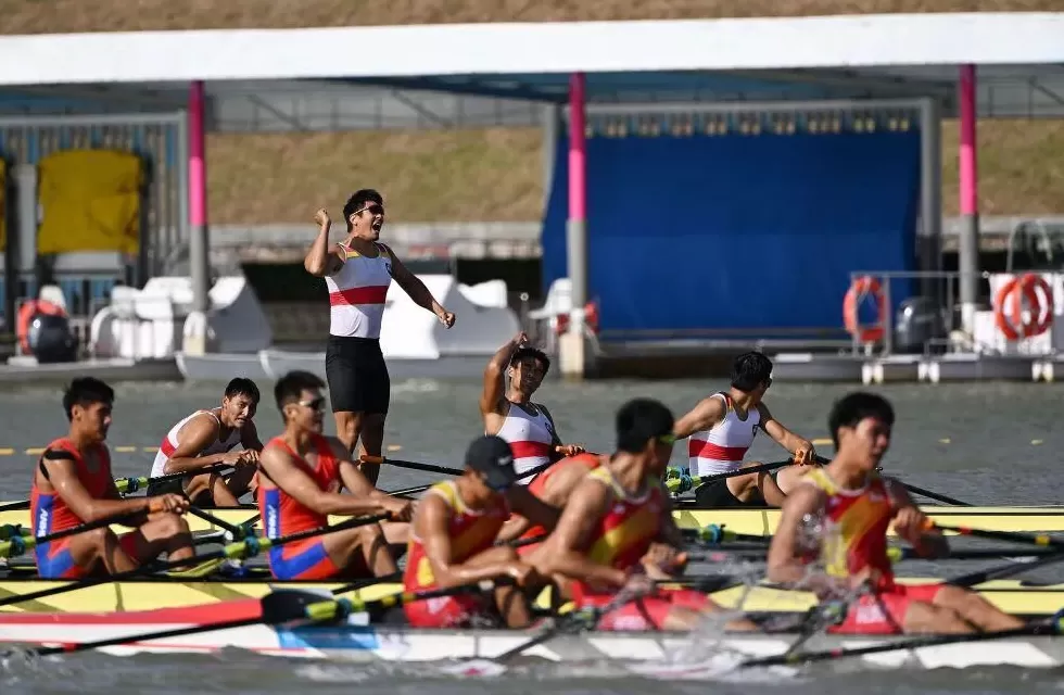 十五运会开幕式后首金出炉！-第3张图片-