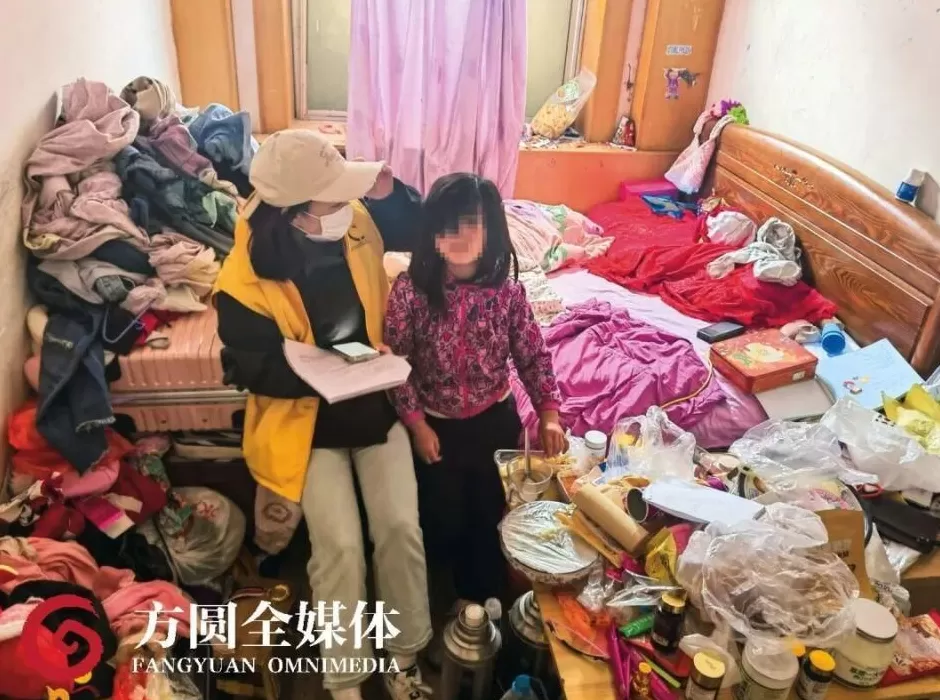 同居男友虐待5岁女儿，亲妈知情不报，居委会主任发现后强制报告-第3张图片-