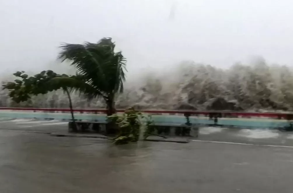 第1现场｜超强台风“凤凰”将登陆台湾，预计周三前后影响上海-第2张图片-