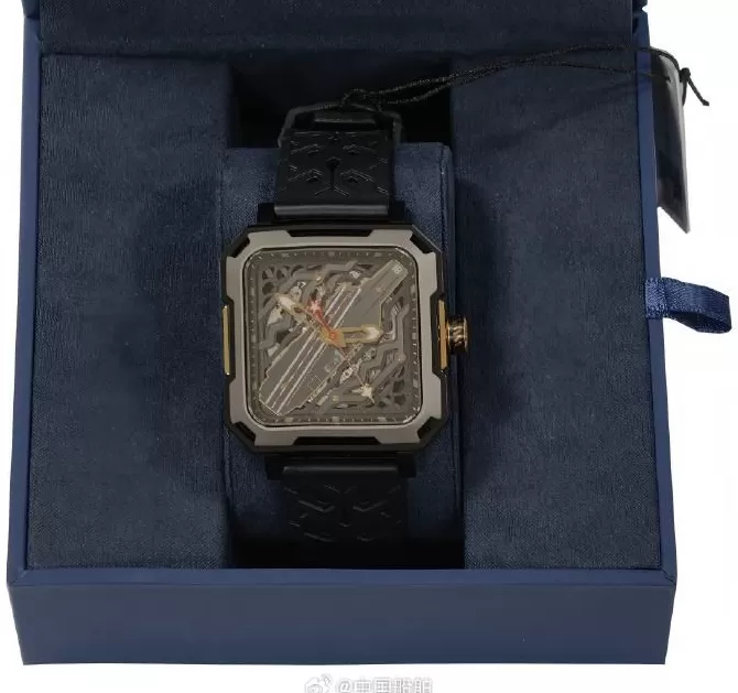 小朋友1999年捐款140元给国家，如今获赠福建舰手表！中国船舶：邀请前来参观-第2张图片-