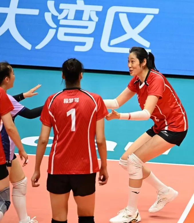 河南女排三连胜是惊喜，朱婷：回来就是为年轻球员保驾护航-第3张图片-