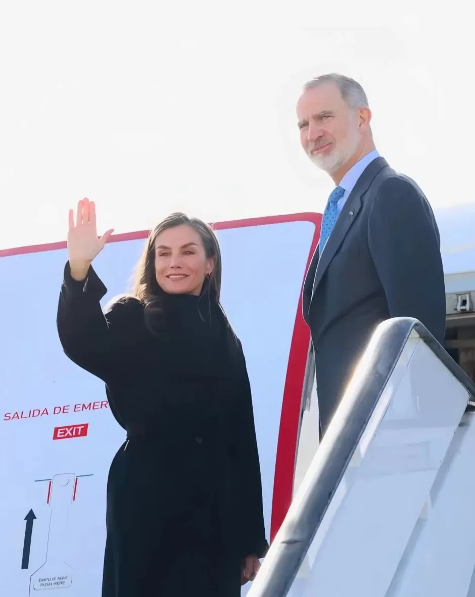 高颜值王室访华，她的衣橱藏着多少中国情结？-第2张图片-