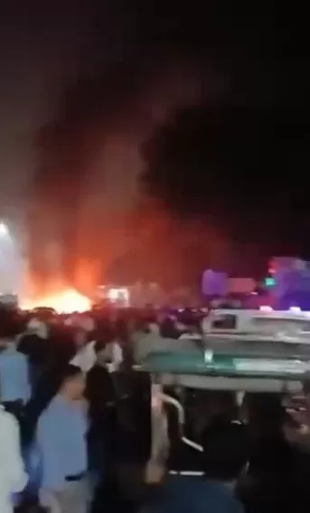 印度德里地区汽车爆炸事件已致超10人死伤-第1张图片-