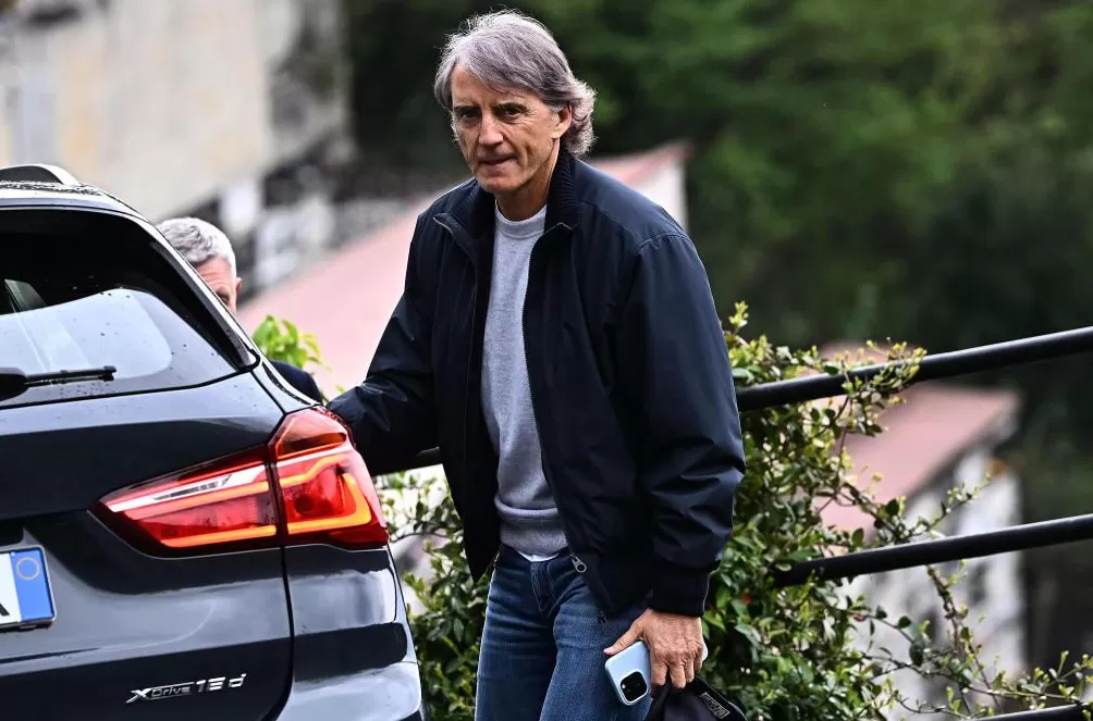 体坛联播｜梅西夜访新诺坎普，亚特兰大主帅尤里奇下课-第3张图片-