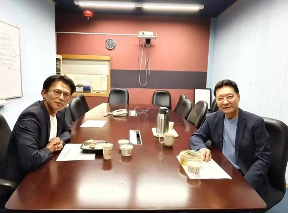 赵少康和黄国昌举办便当会，称2028一定要下架民进党，蓝白须紧密合作-第1张图片-