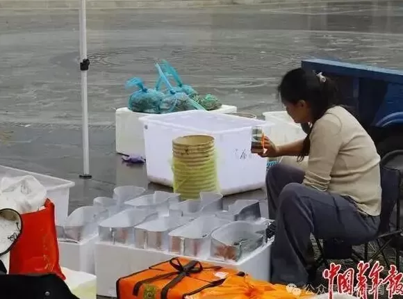 一群法官，直播“吃螃蟹”-第5张图片-