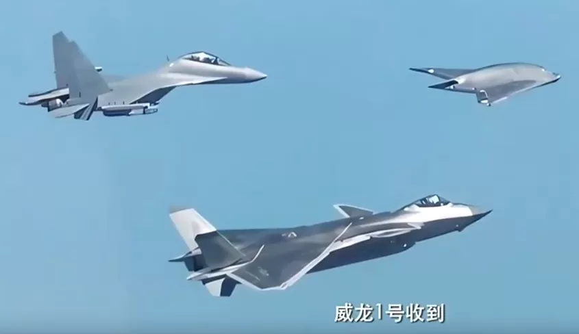 讲武谈兵｜空军首次公开有人/无人战机协同作战，“踹门作战”的急先锋-第1张图片-