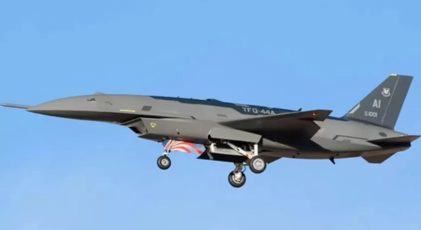 讲武谈兵｜空军首次公开有人/无人战机协同作战，“踹门作战”的急先锋-第4张图片-