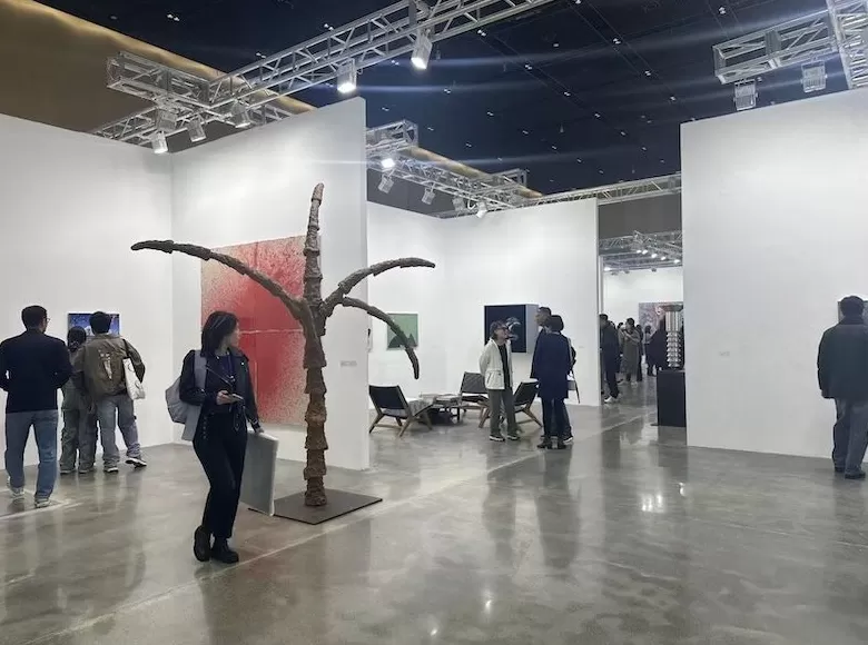 西岸艺博会现场：艺术市场的“当下进行时”-第6张图片-