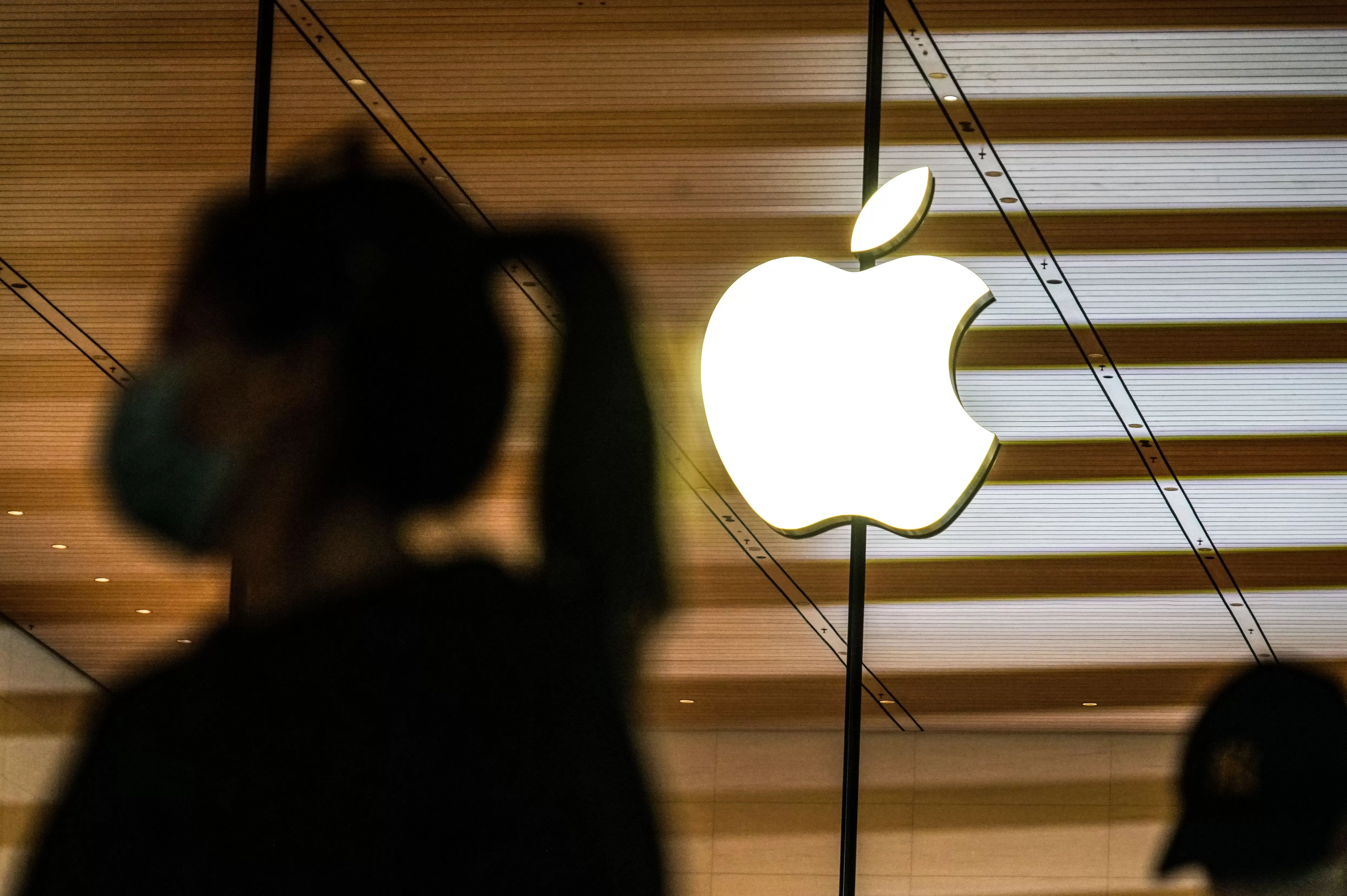 苹果“松绑”小程序，抽佣降为15%-第1张图片-