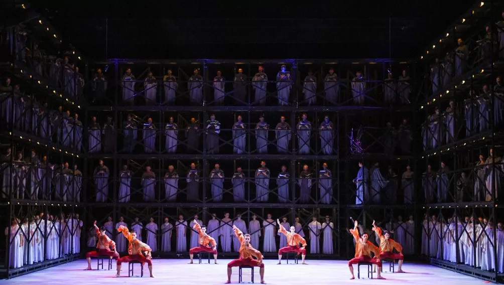 超300位演员同台,港芭《布兰诗歌》收官“大湾区文化周”-第5张图片- 超300位演员同台,港芭《布兰诗歌》收官“大湾区文化周”-第5张图片-