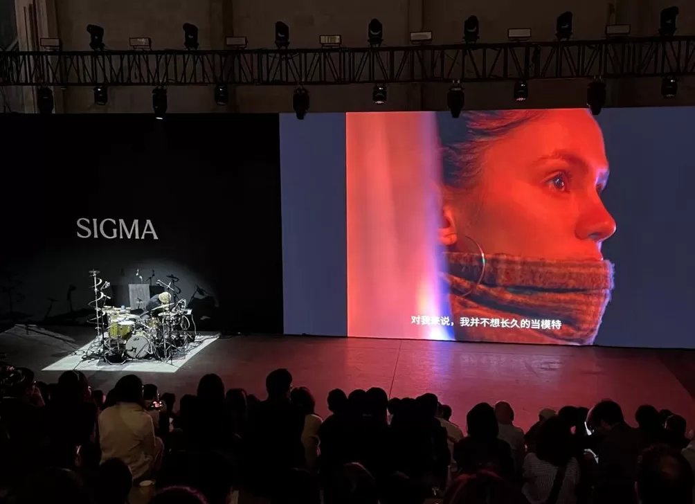 2025西岸艺博会在沪开幕，当代艺术市场上摄影作品不多-第1张图片-