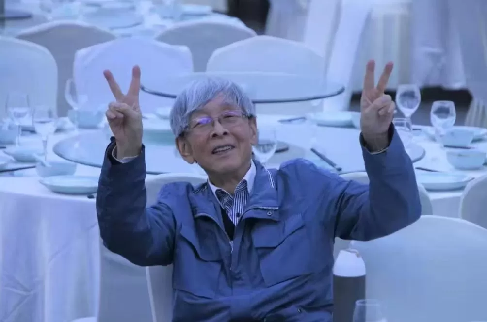 纪念︱谢菁：送别父亲-第6张图片-