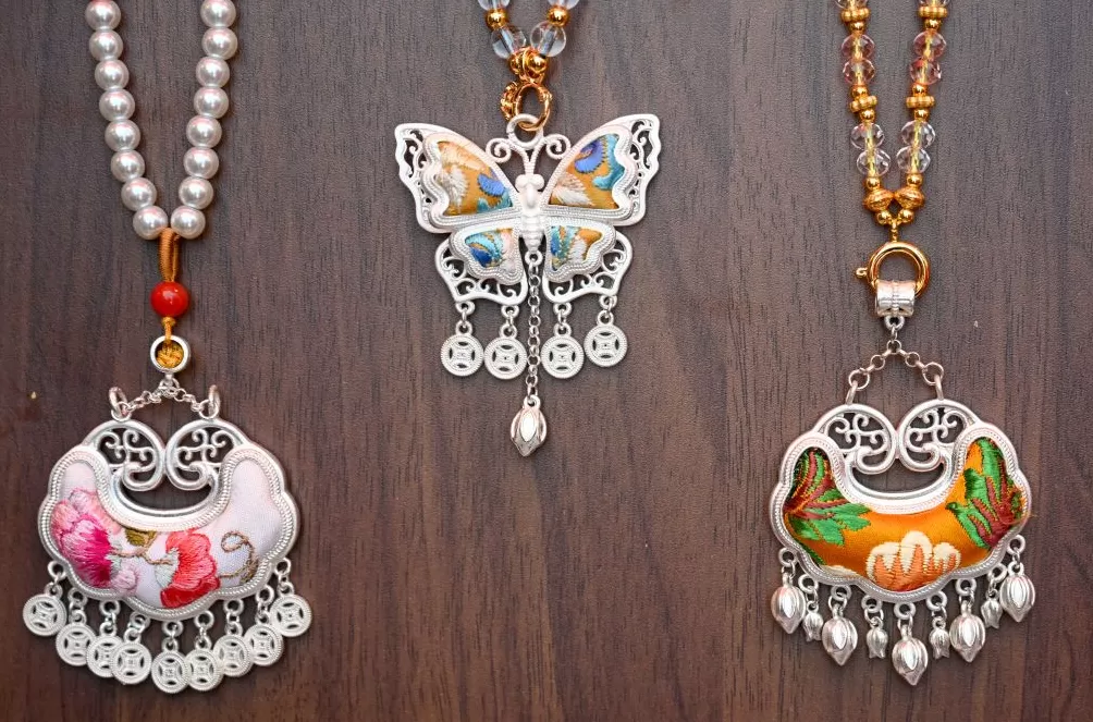 魔都眼|传统技艺正青春!豫园打造全国非遗体验场-第7张图片- 魔都眼|传统技艺正青春!豫园打造全国非遗体验场-第7张图片-