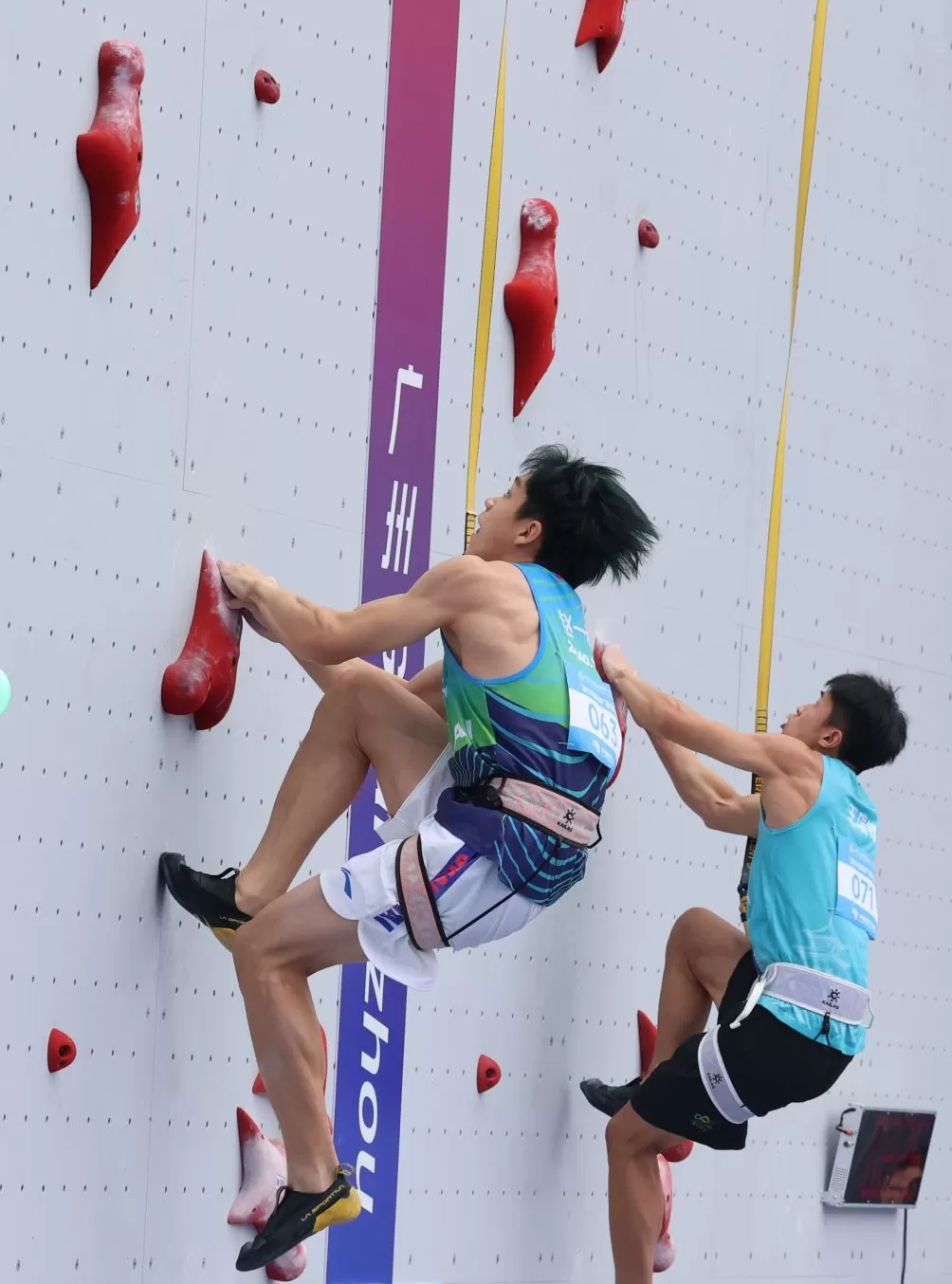 你追我赶,纪录之夜!上海队赵一程获全运会男子速度攀岩金牌-第1张图片- 你追我赶,纪录之夜!上海队赵一程获全运会男子速度攀岩金牌-第1张图片-