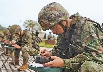 第74集团军某旅一年调整干部数十人：优秀者优先，有为者有位-第1张图片-