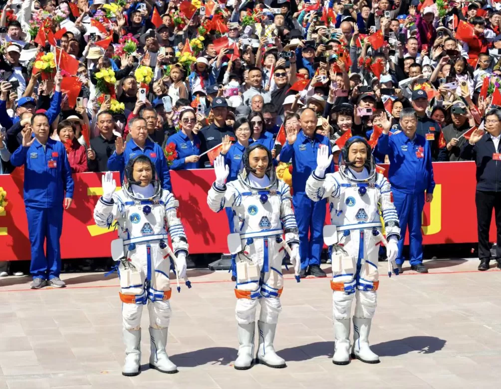 图说｜神舟二十乘组凯旋：镜头内外两个王杰的航天缘-第7张图片-