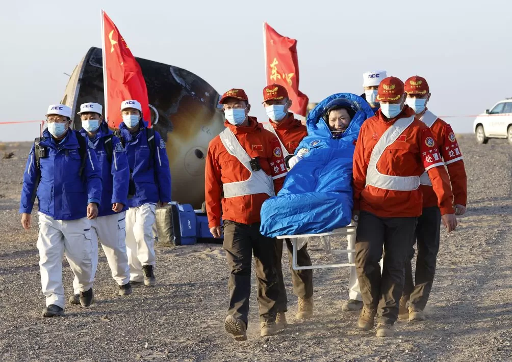 图说｜神舟二十乘组凯旋：镜头内外两个王杰的航天缘-第18张图片-