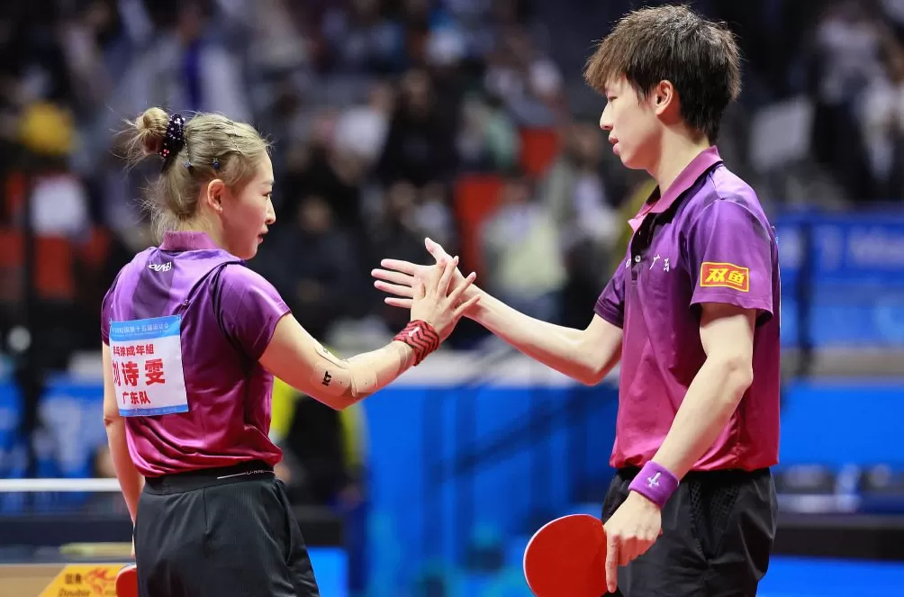 现场｜梦幻夺冠，刘诗雯还想探寻女运动员职业生涯的终点-第2张图片-