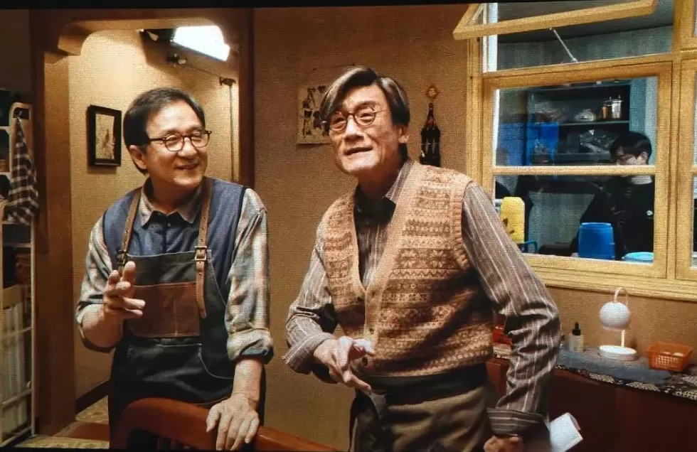 顶流脱衣、天后“下乡”，巨星天团集体“打工”救老板？-第26张图片-