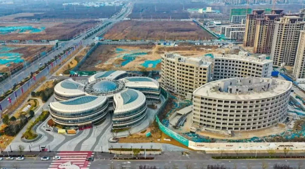 这些霸总富婆，救活郑州烂尾楼-第5张图片-