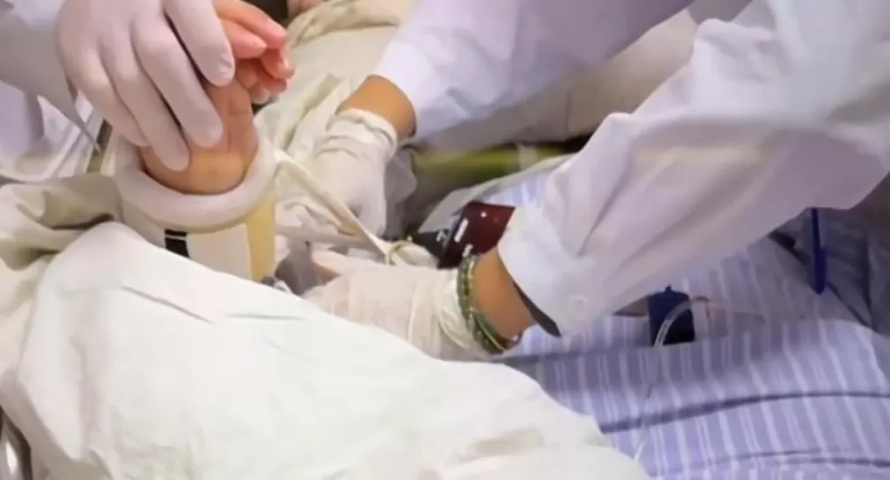 独身女子脑出血昏迷，父母已过世，远房亲戚成救命稻草-第2张图片-